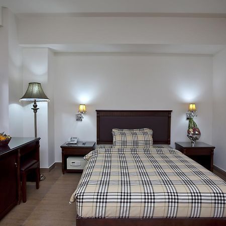 La Rose Hotel ซิลเฮติ ภายนอก รูปภาพ
